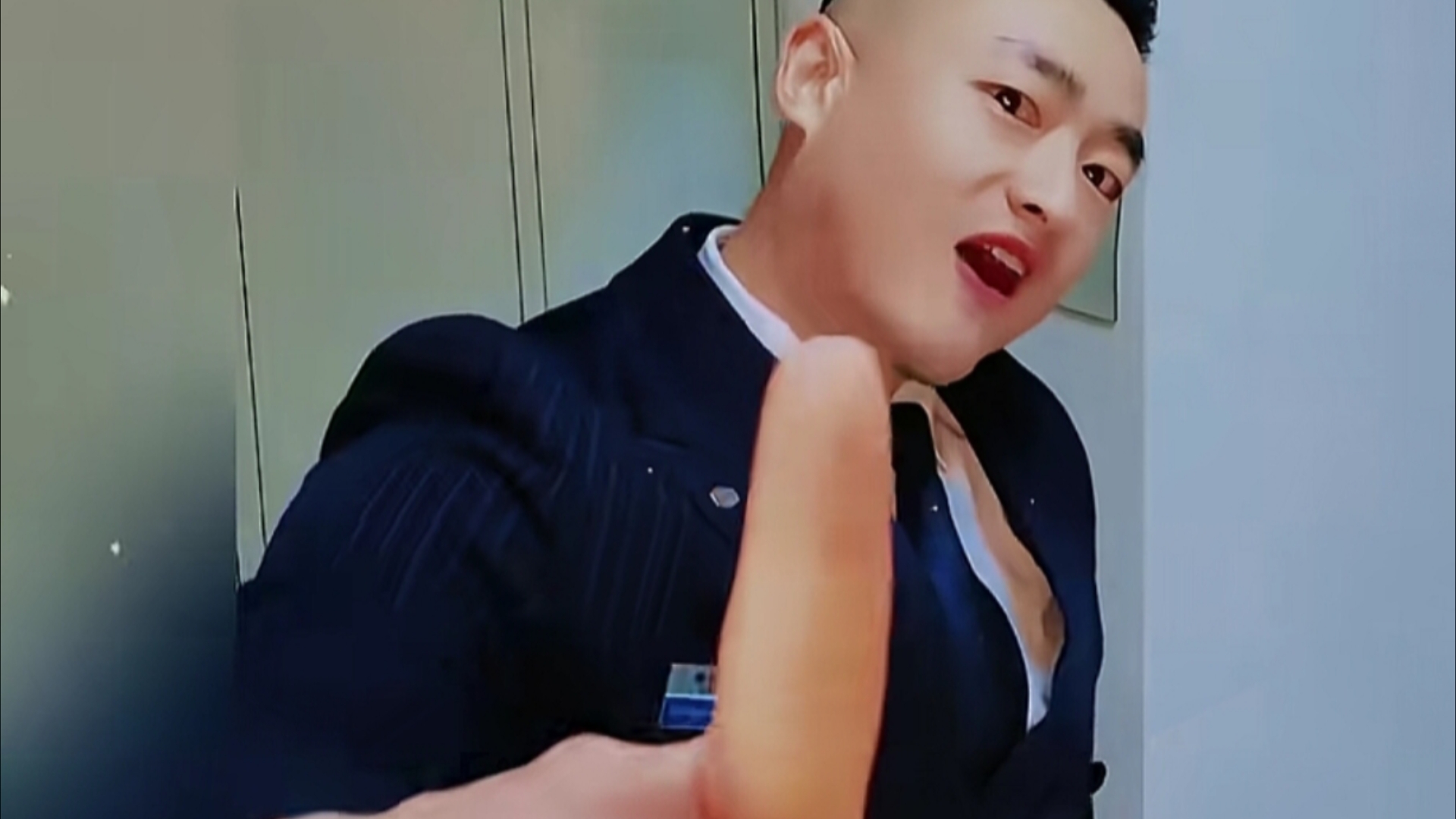 开云体育中国官方网站 Faker连续十二场比赛得分超过大胜，法国队挑战极限！